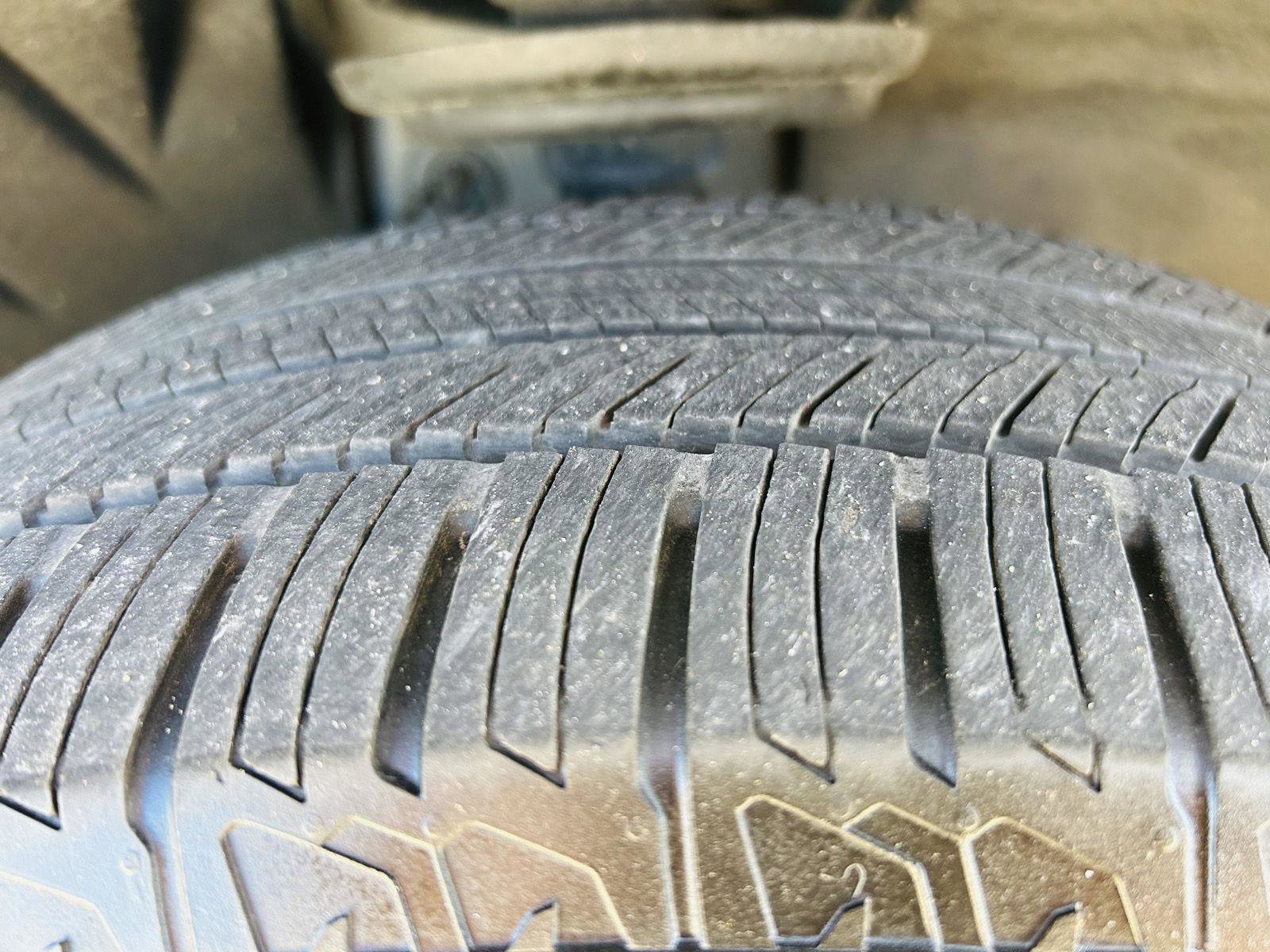 Used 2019 GMC Acadia SLT w/ Black Edition image 47