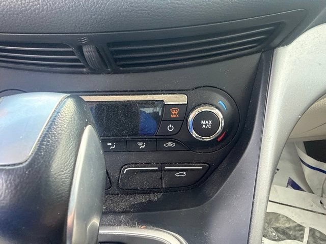 Used 2016 Ford C-MAX SE w/ Equipment Group 201A FWD image 29