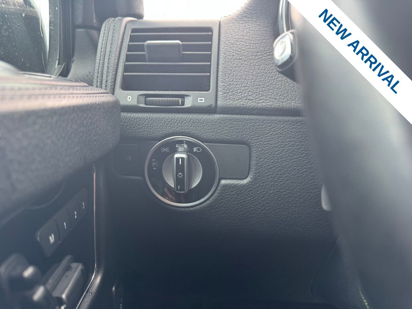 Used 2013 Mercedes-Benz G 63 AMG 4MATIC image 19