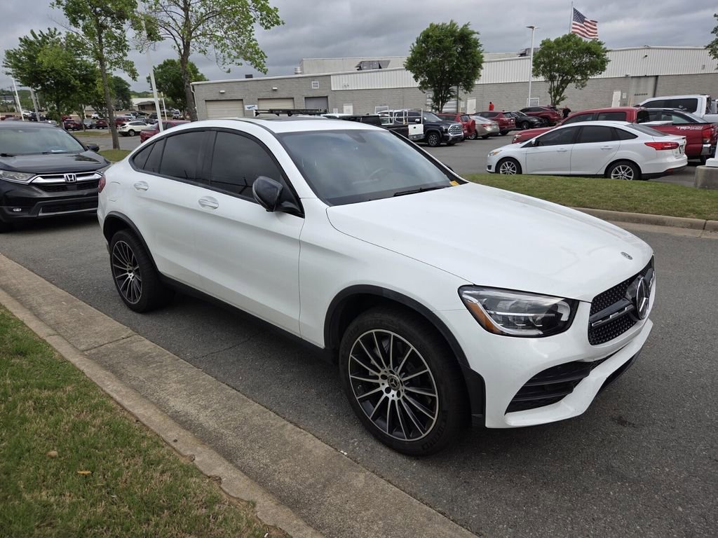 Used 2020 Mercedes-Benz GLC 300 4MATIC Coupe image 2