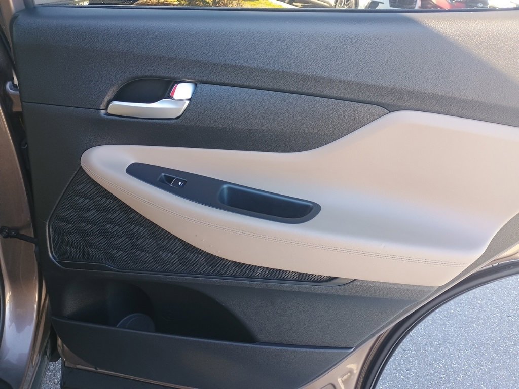 Used 2020 Hyundai Santa Fe SEL image 18