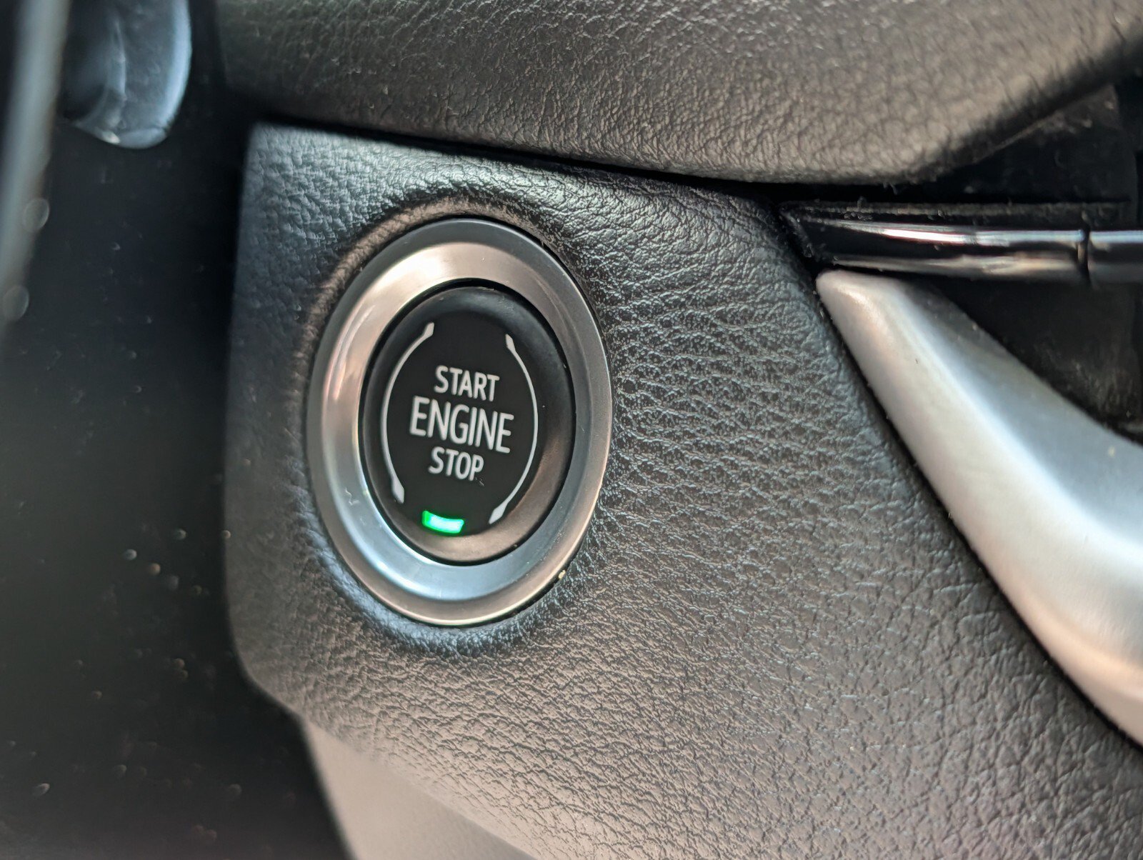 Used 2024 Cadillac XT4 Sport AWD/4WD image 11
