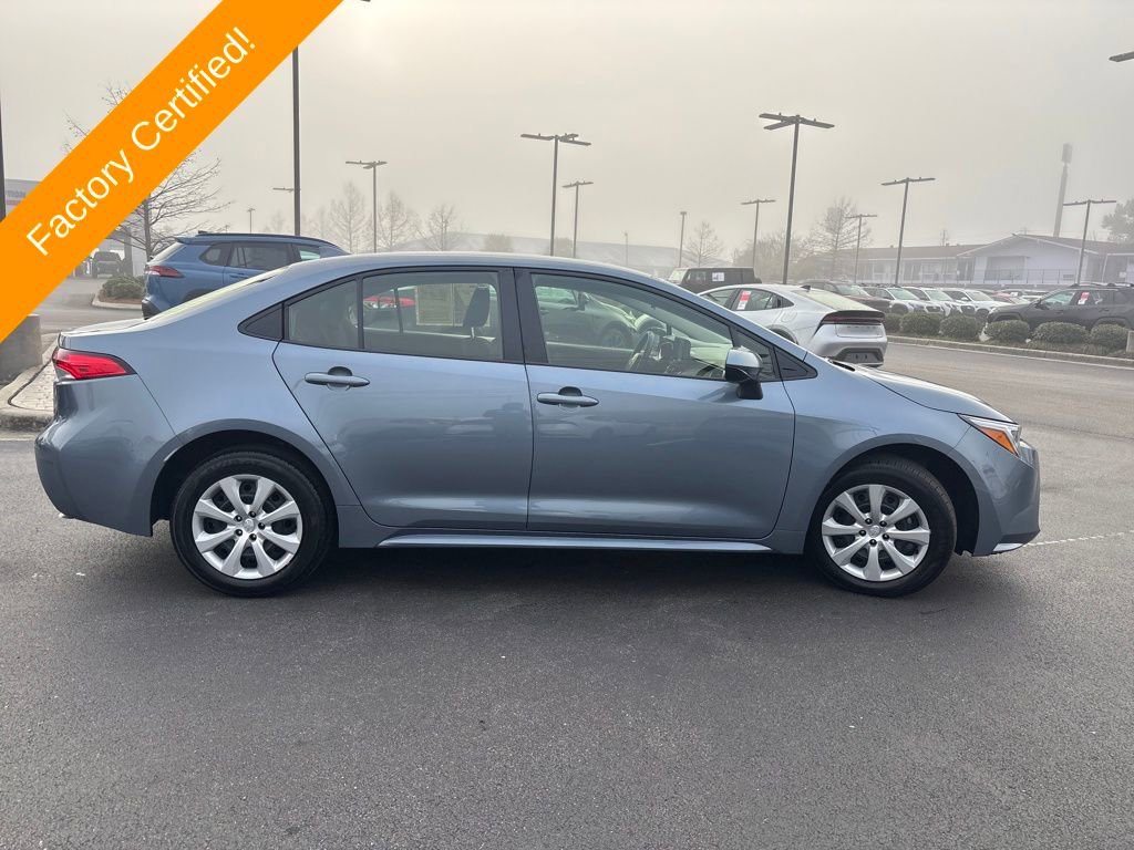 Used 2025 Toyota Corolla LE image 6