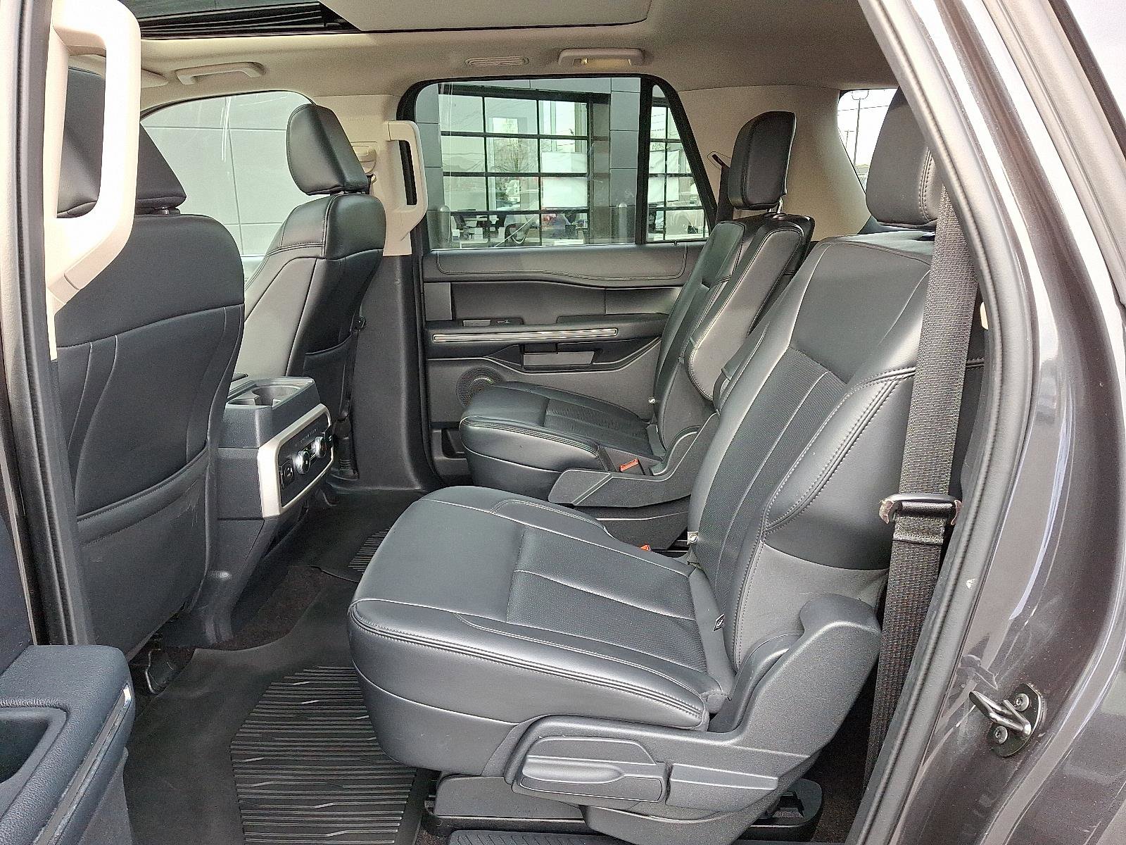 Used 2023 Ford Expedition Max XLT image 10