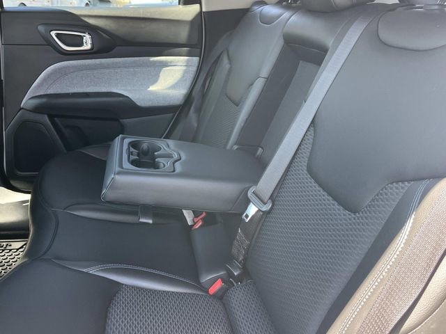 Used 2022 Jeep Compass Latitude w/ Convenience Group image 20