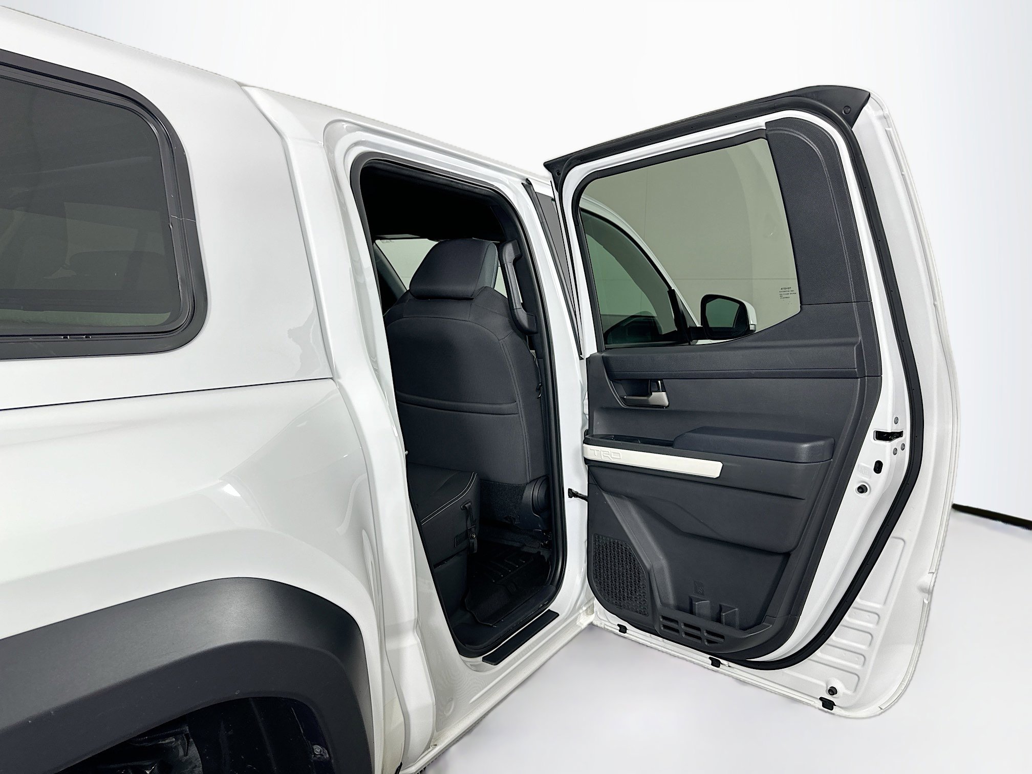 Used 2024 Toyota Tacoma TRD Off-Road image 28