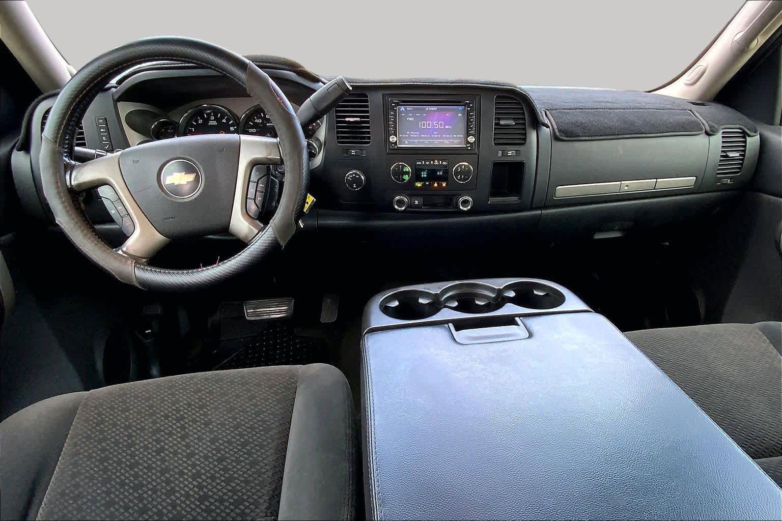 Used 2007 Chevrolet Silverado 1500 LT w/ 1LT Convenience Package AWD/4WD image 14