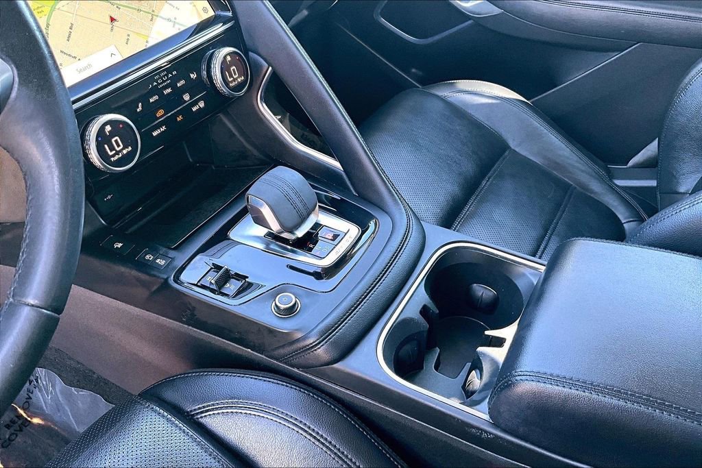 Used 2021 Jaguar E-PACE SE image 16