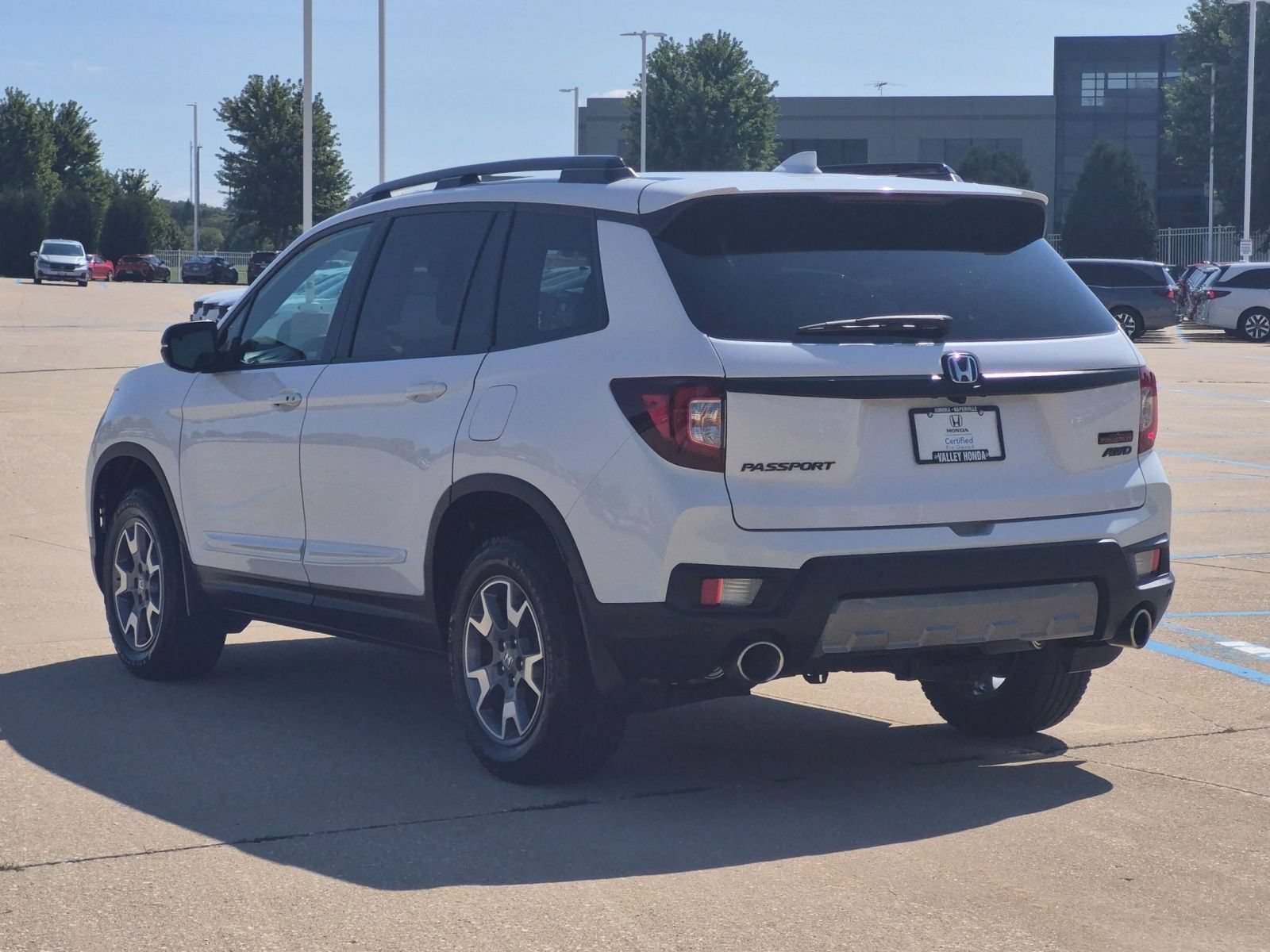Certified 2023 Honda Passport TrailSport image 8