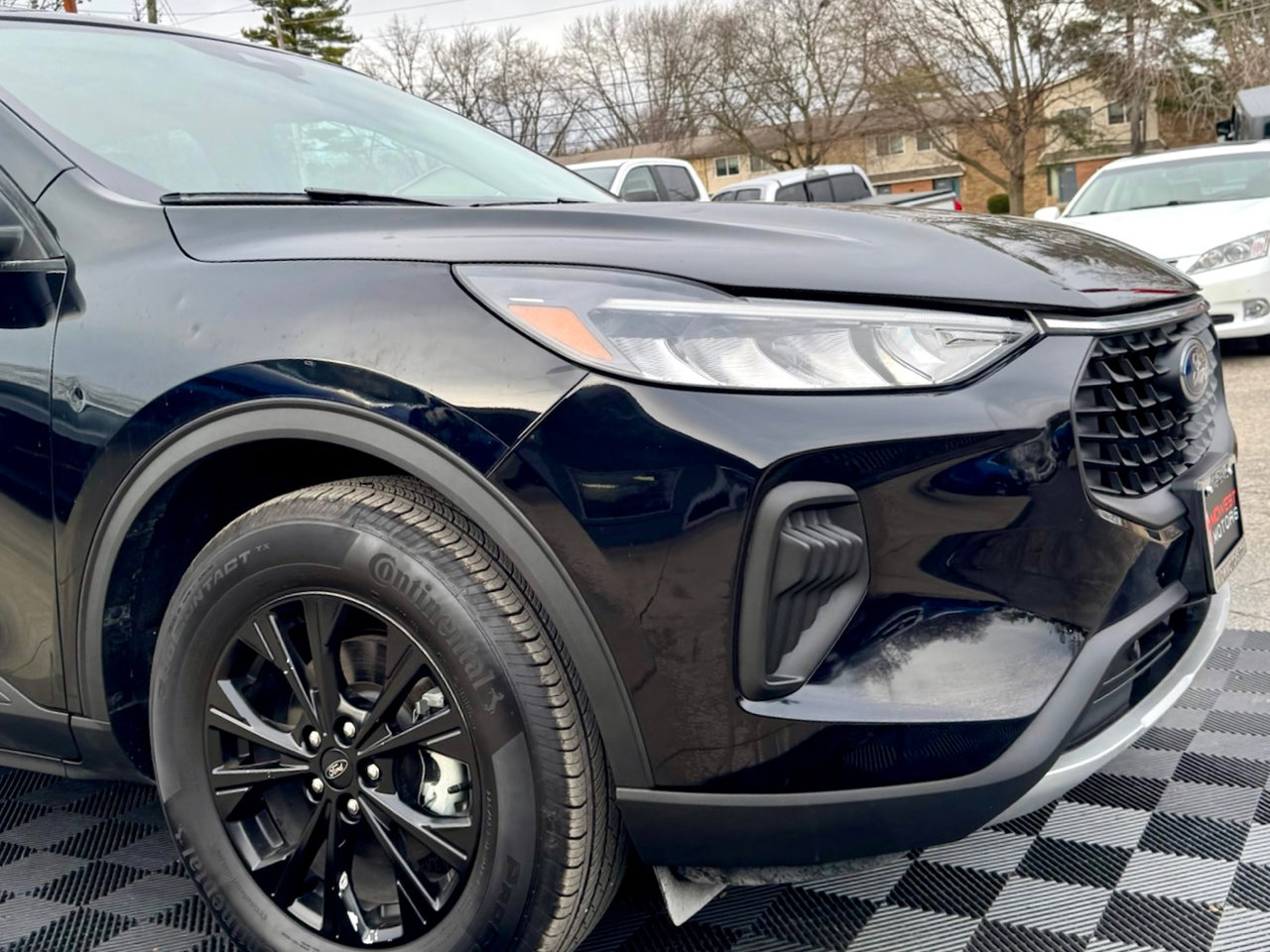 Used 2025 Ford Escape Active w/ Active Premium Tech Pack image 11