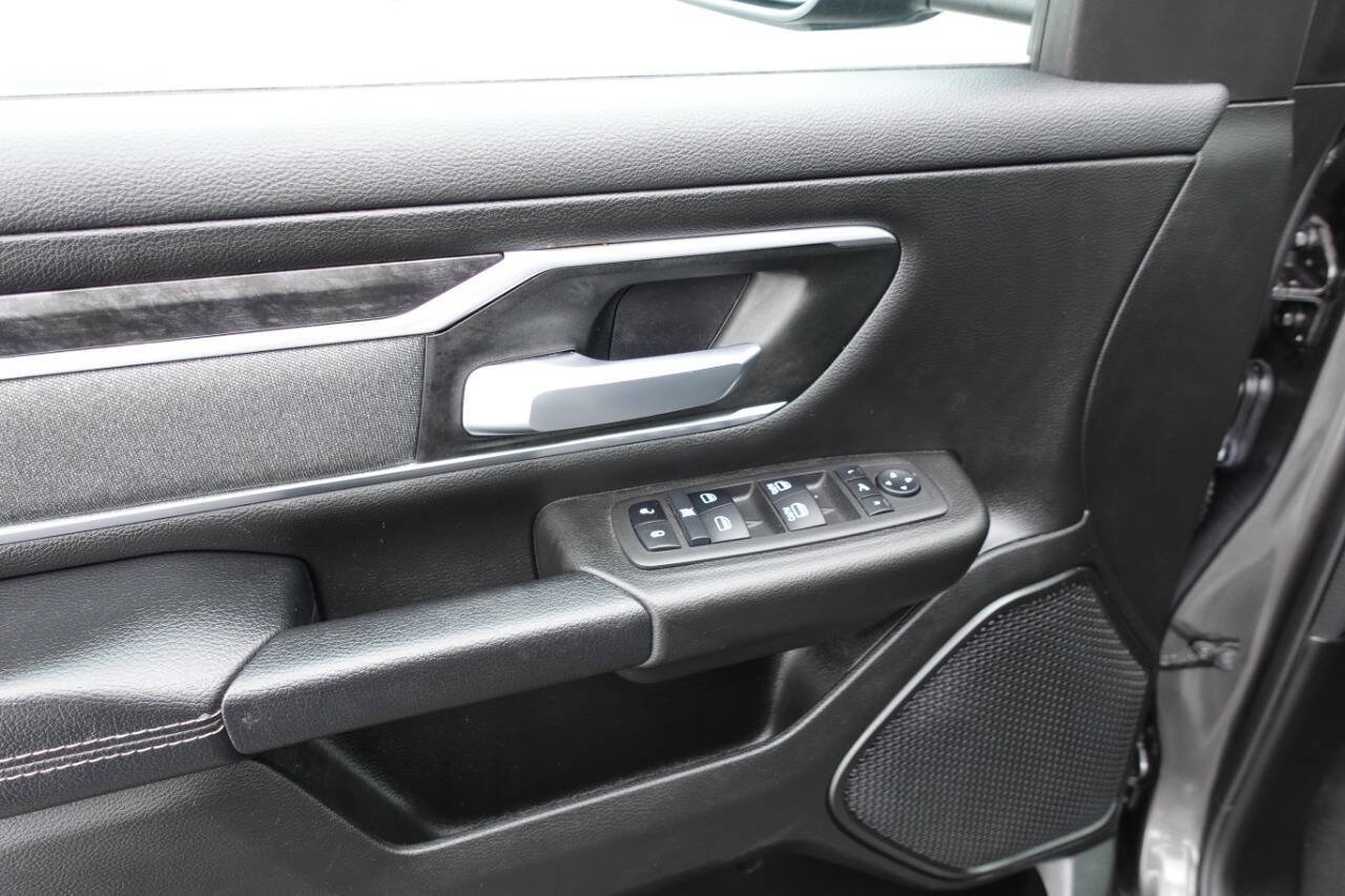 Used 2022 RAM 1500 Big Horn AWD/4WD image 17