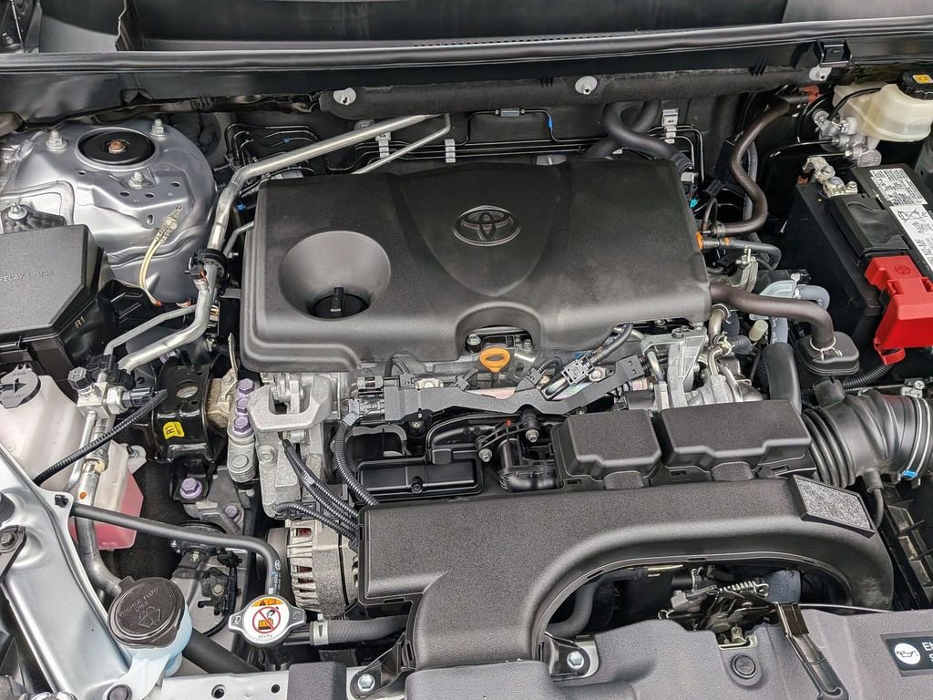 Used 2021 Toyota RAV4 Limited image 30