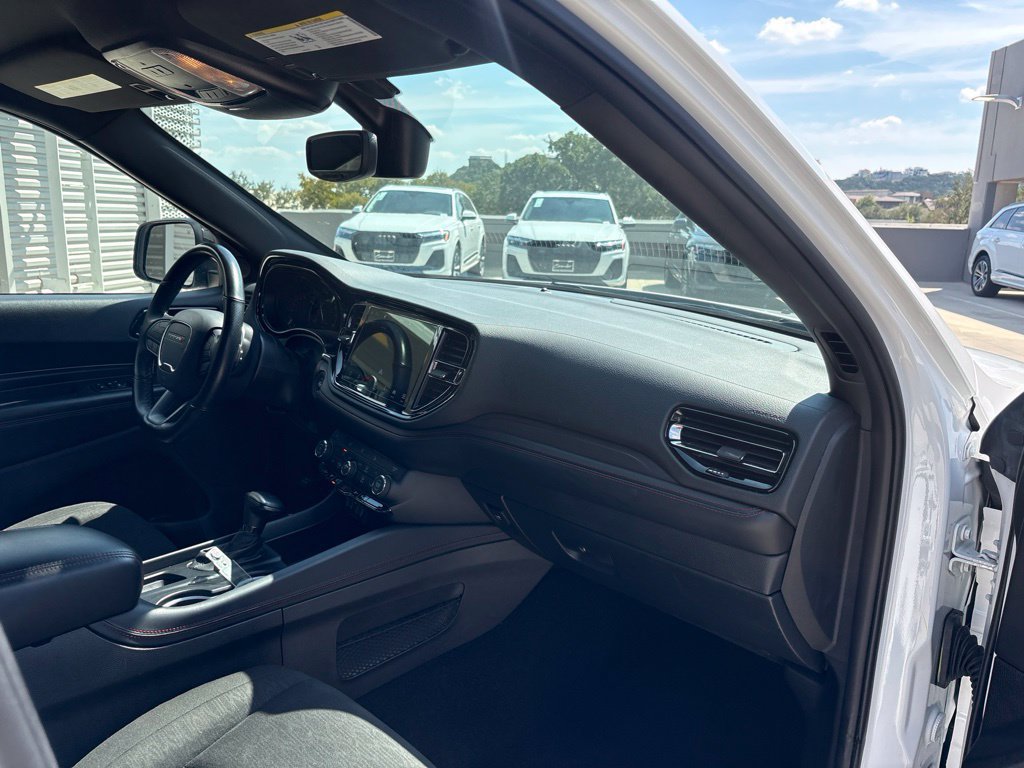 Used 2025 Dodge Durango GT RWD image 16