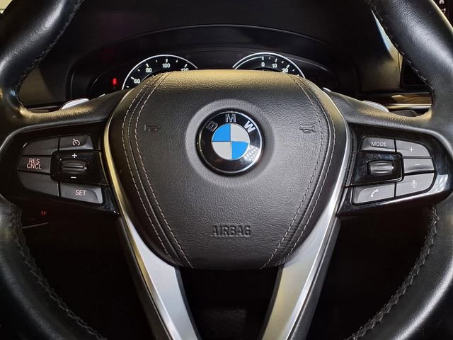Used 2019 BMW 530e image 11
