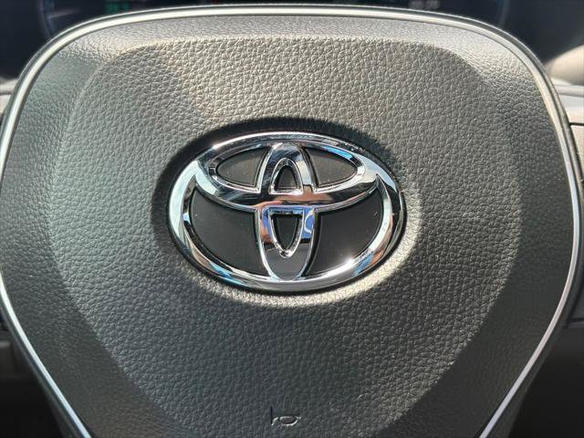 Certified 2026 Toyota Corolla XSE FWD image 31