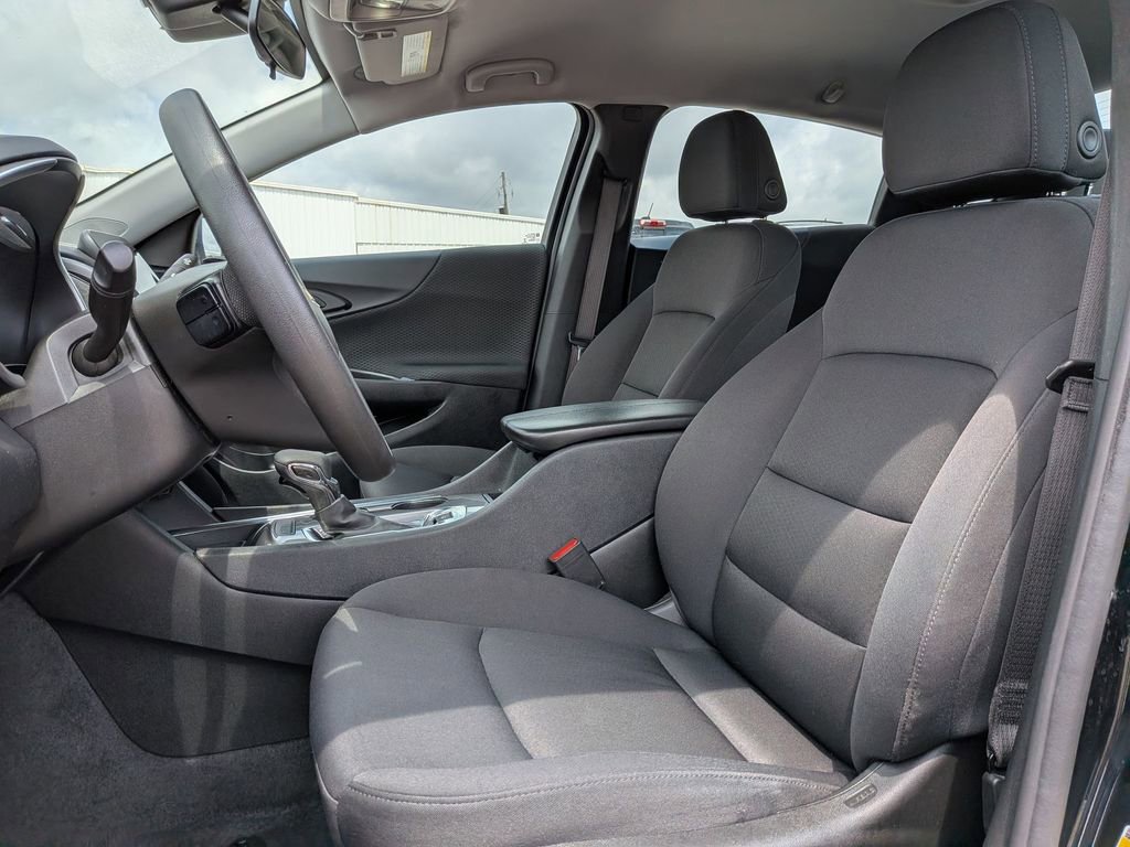 Used 2025 Chevrolet Malibu LT FWD image 15