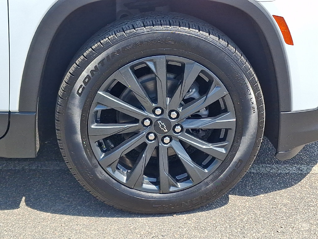 Used 2023 Chevrolet Traverse RS AWD/4WD image 11