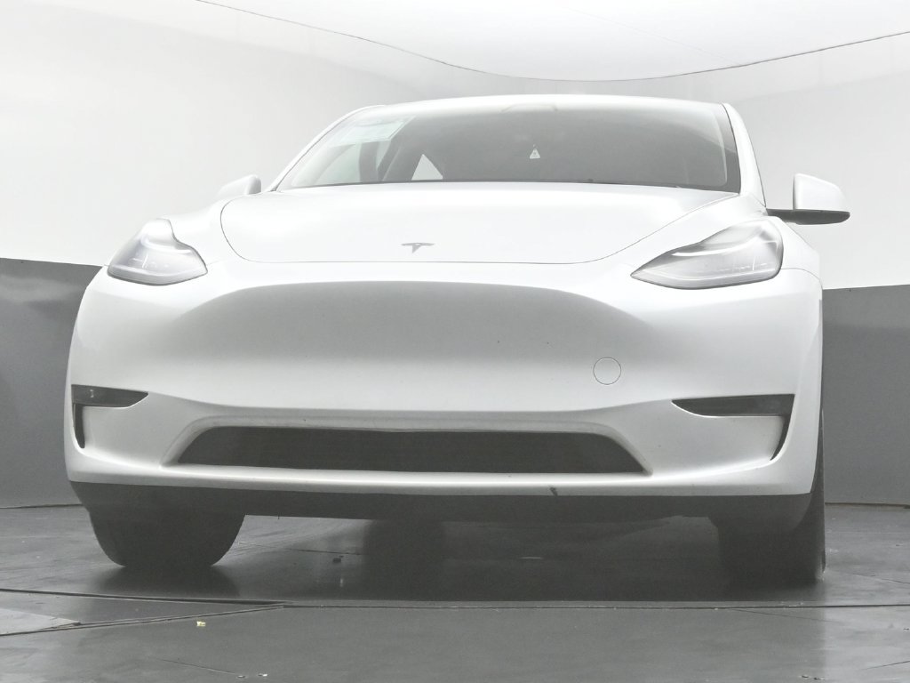Used 2023 Tesla Model Y Long Range AWD/4WD image 41