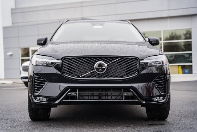 New 2026 Volvo XC60 B5 Ultra w/ Protection Package Premier image 2