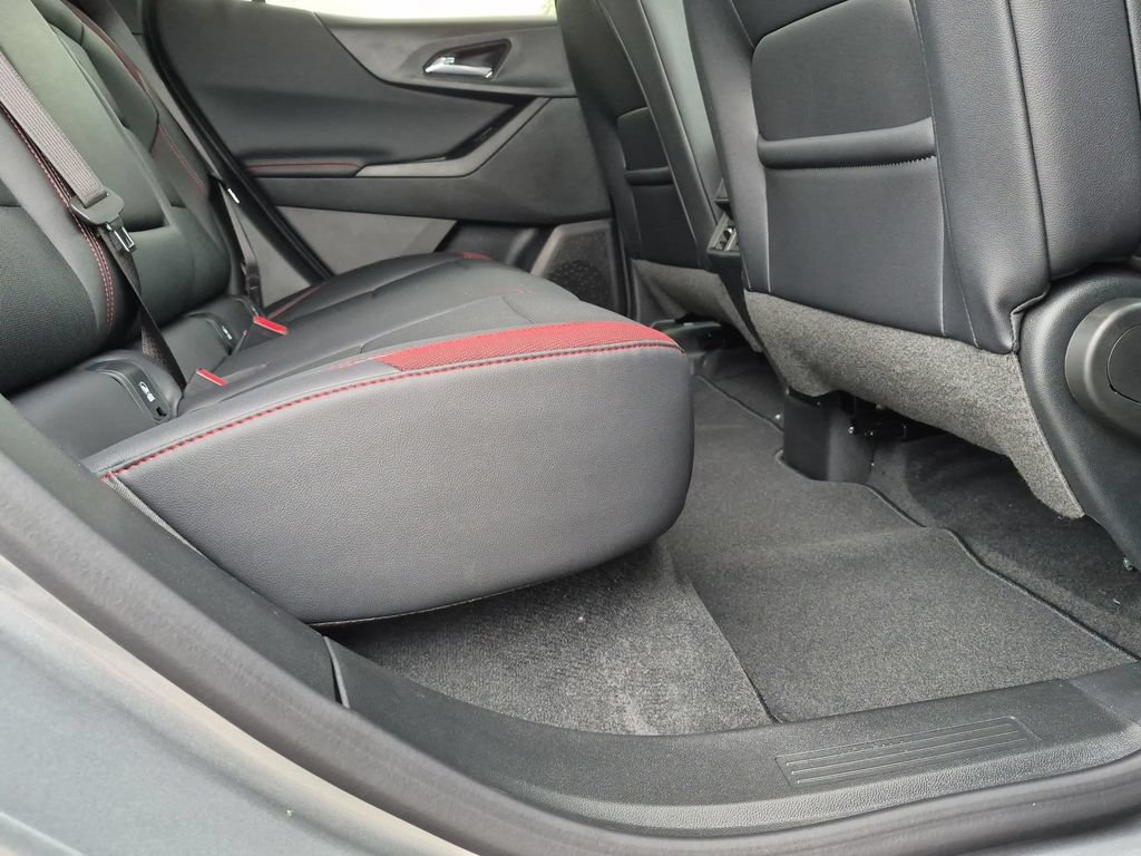 New 2027 Chevrolet Equinox RS w/ Safety and Technology Package AWD/4WD image 32