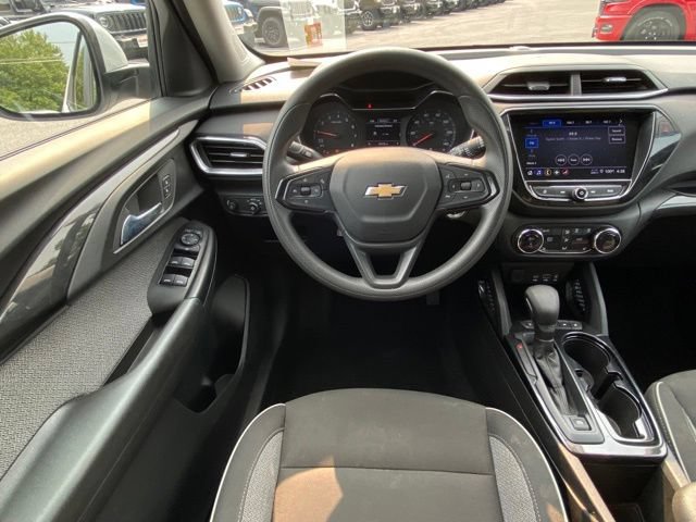 Used 2023 Chevrolet TrailBlazer LT w/ Convenience Package FWD image 27
