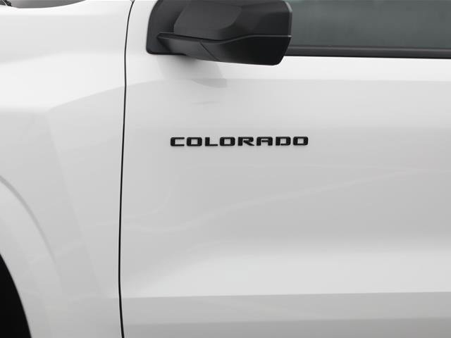 Used 2026 Chevrolet Colorado W/T AWD/4WD image 4