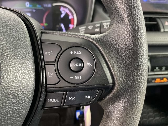 Used 2023 Toyota RAV4 LE AWD/4WD image 15