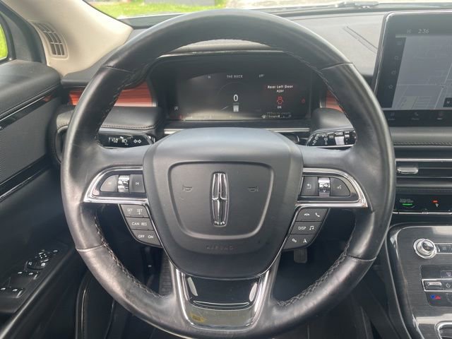 Used 2023 Lincoln Nautilus Reserve AWD/4WD image 21