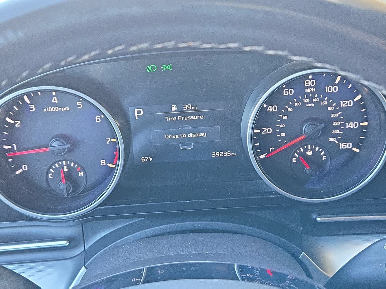 Used 2022 Kia Carnival LX FWD image 32