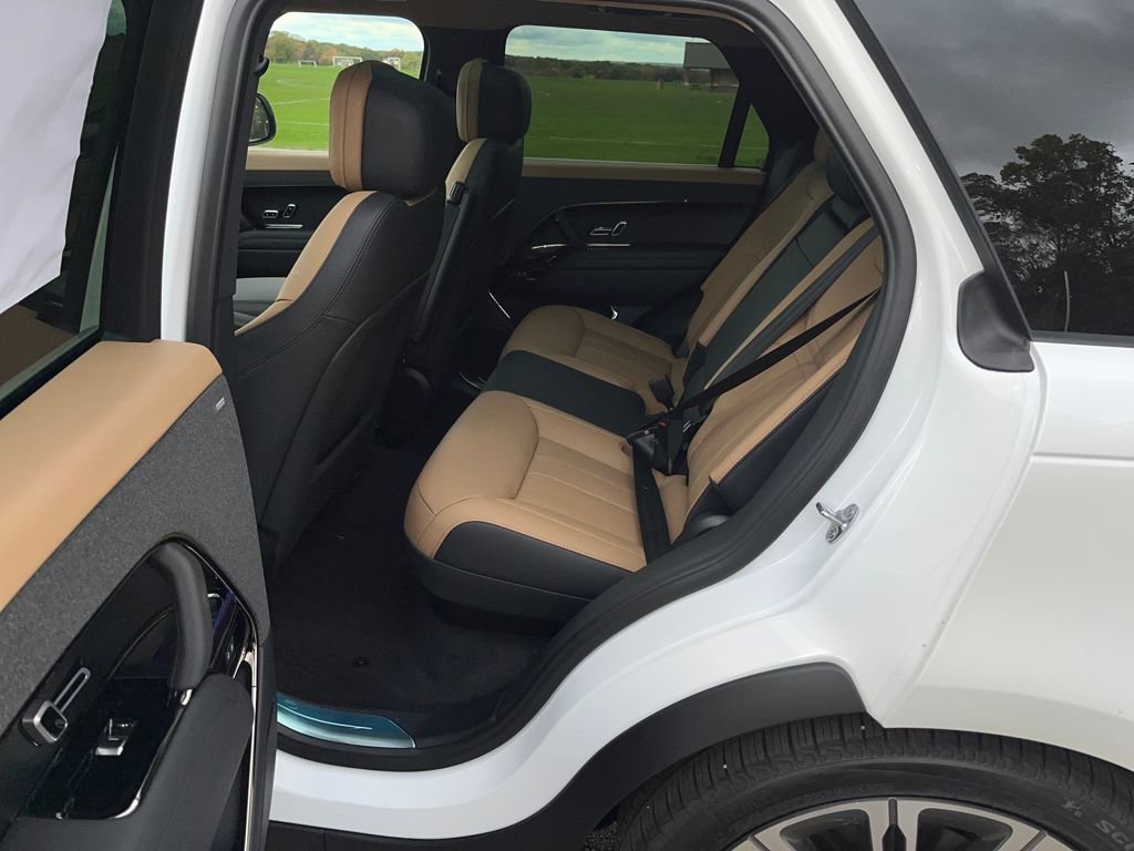 New 2025 Land Rover Range Rover Sport Dynamic SE image 18