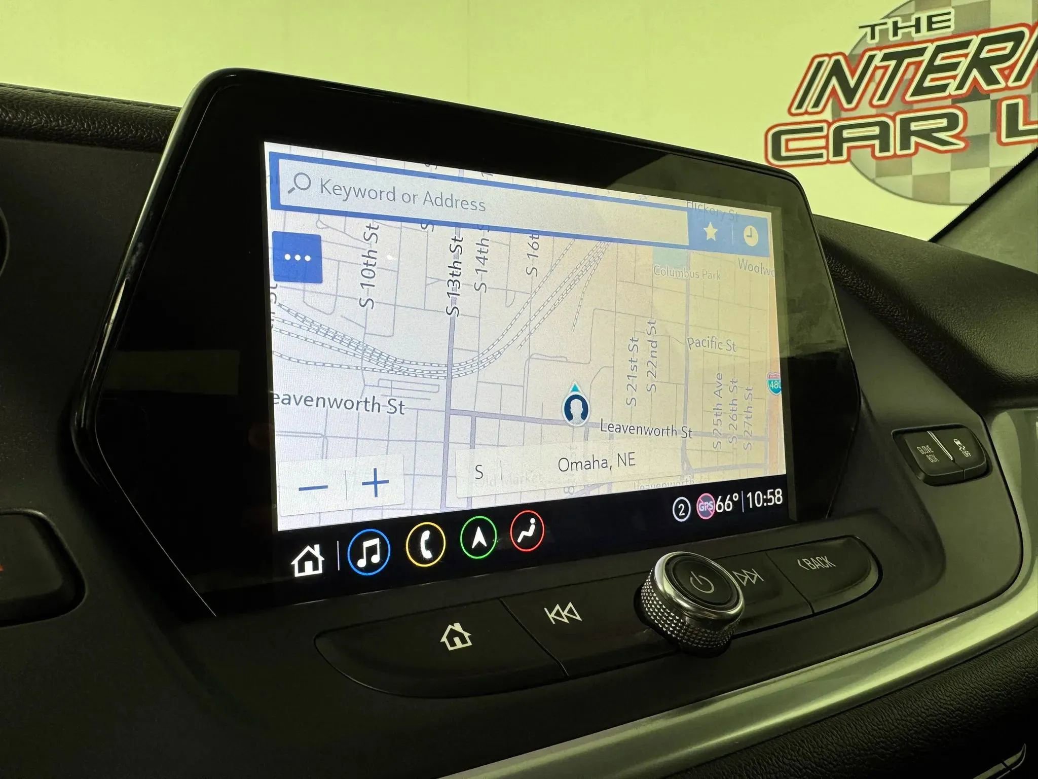 Used 2020 Chevrolet Blazer LT w/ Sound & Technology Package FWD image 19