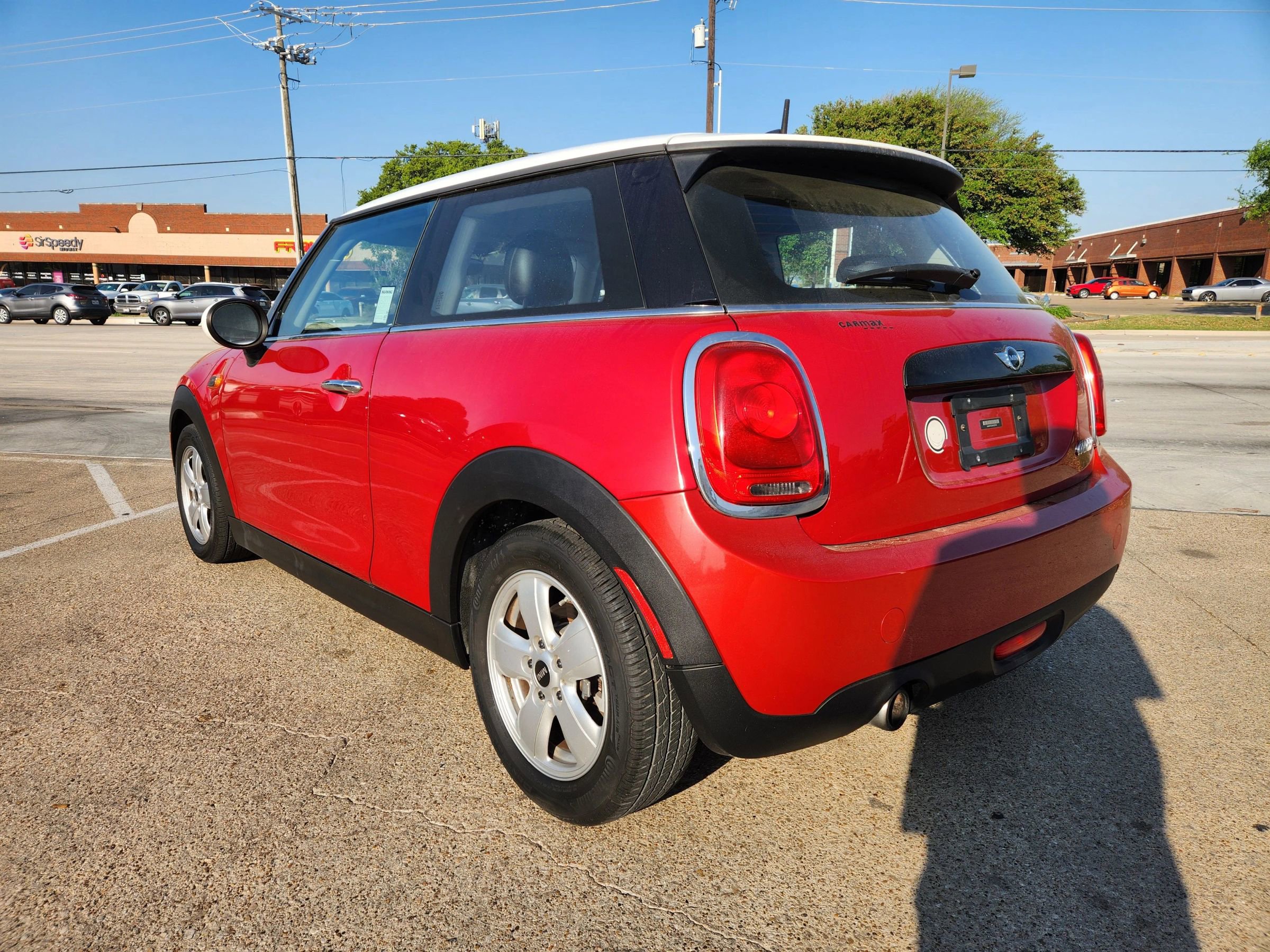 Used 2017 MINI Cooper 2-Door Hardtop image 3