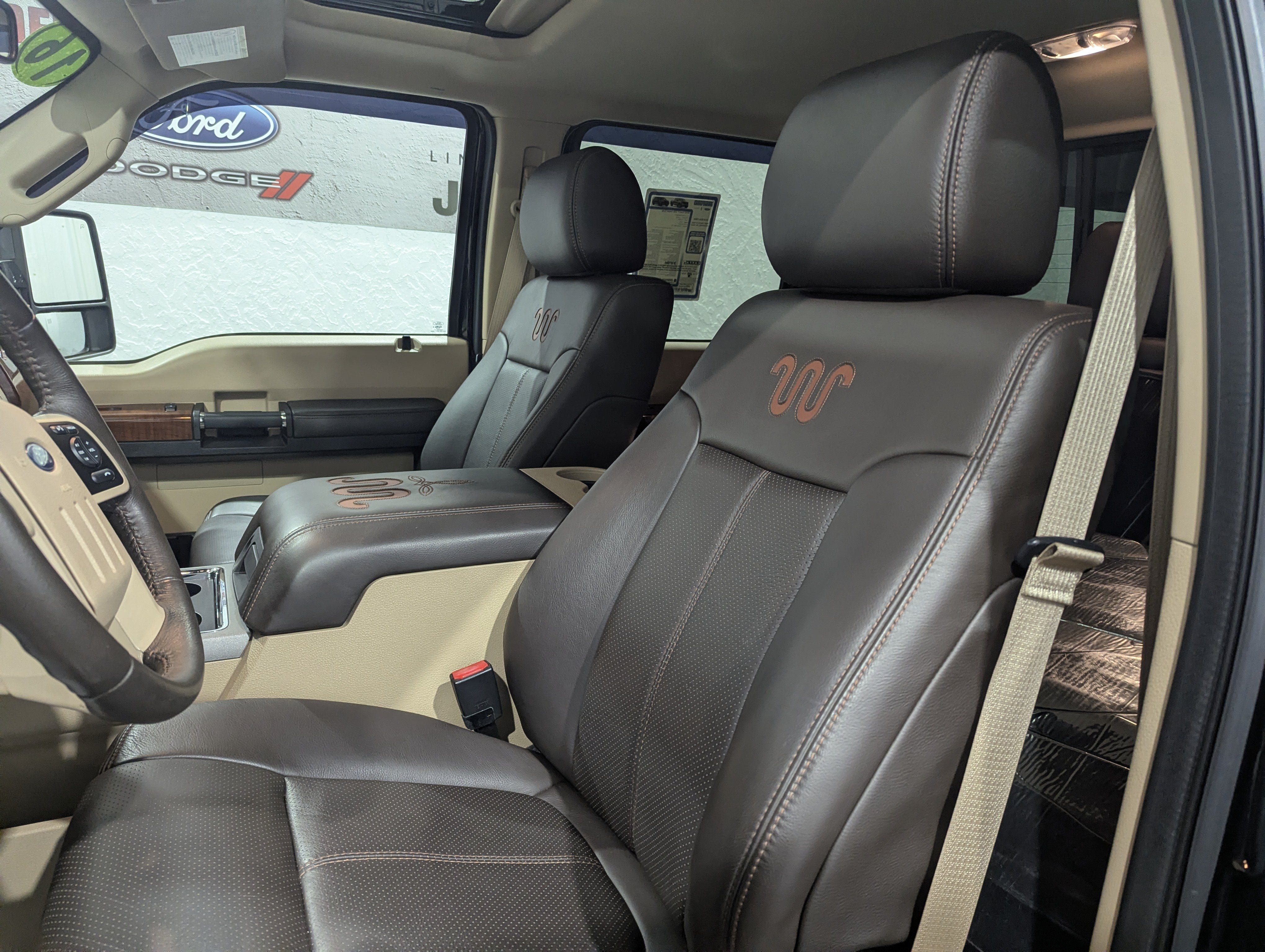 Used 2016 Ford F250 King Ranch w/ Snow Plow Prep Package AWD/4WD image 16