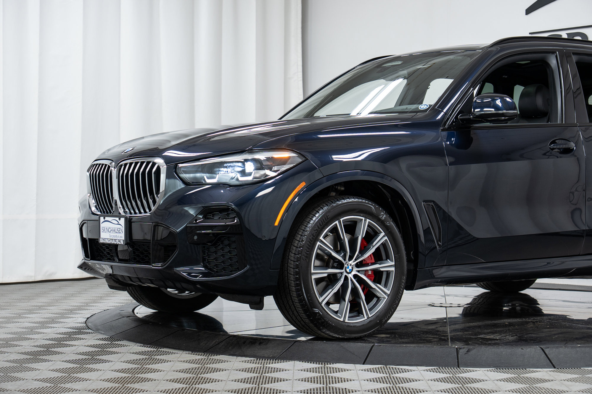 Certified 2022 BMW X5 xDrive40i w/ M Sport Package image 25