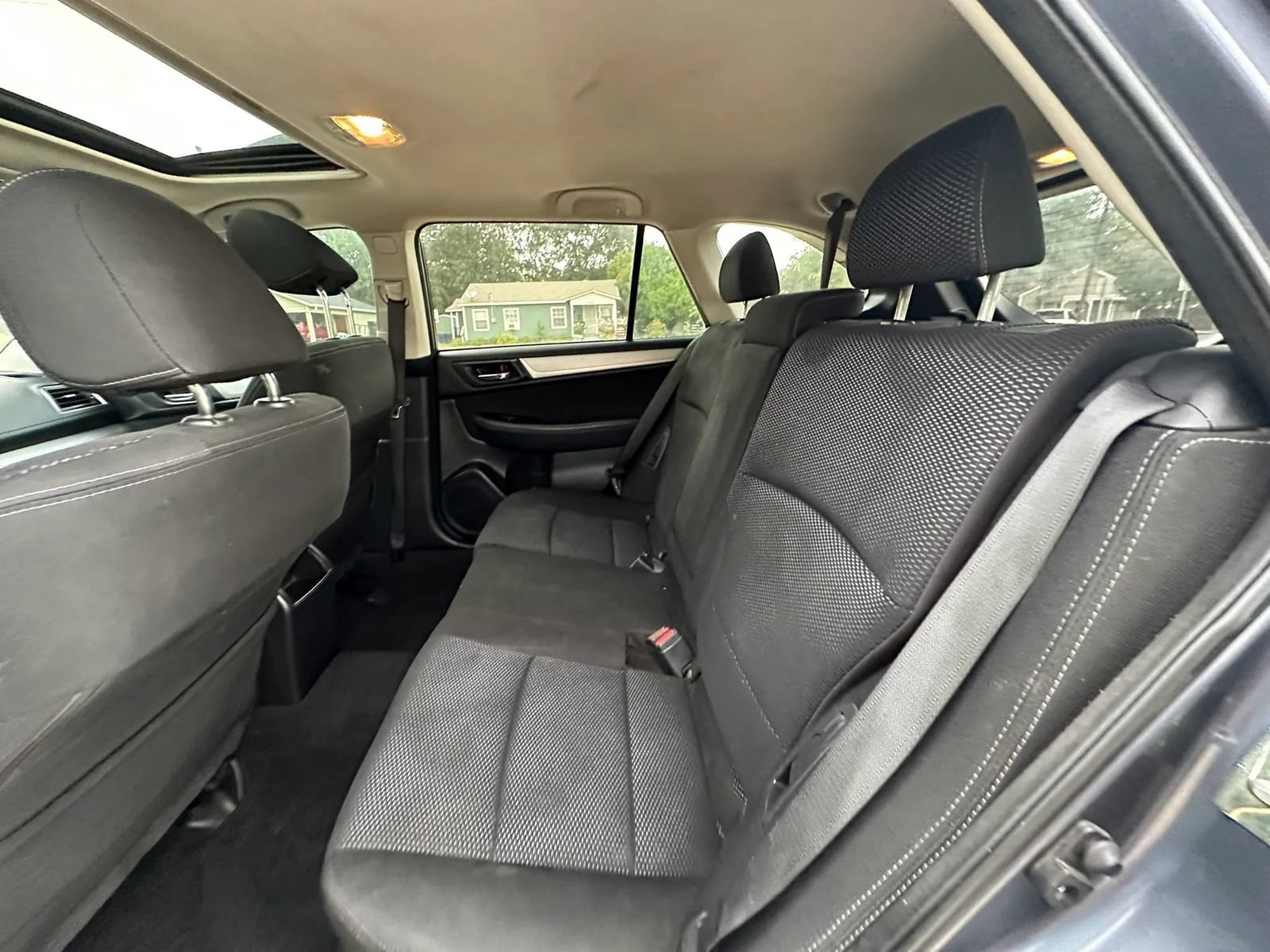 Used 2017 Subaru Outback 2.5i Premium AWD/4WD image 16
