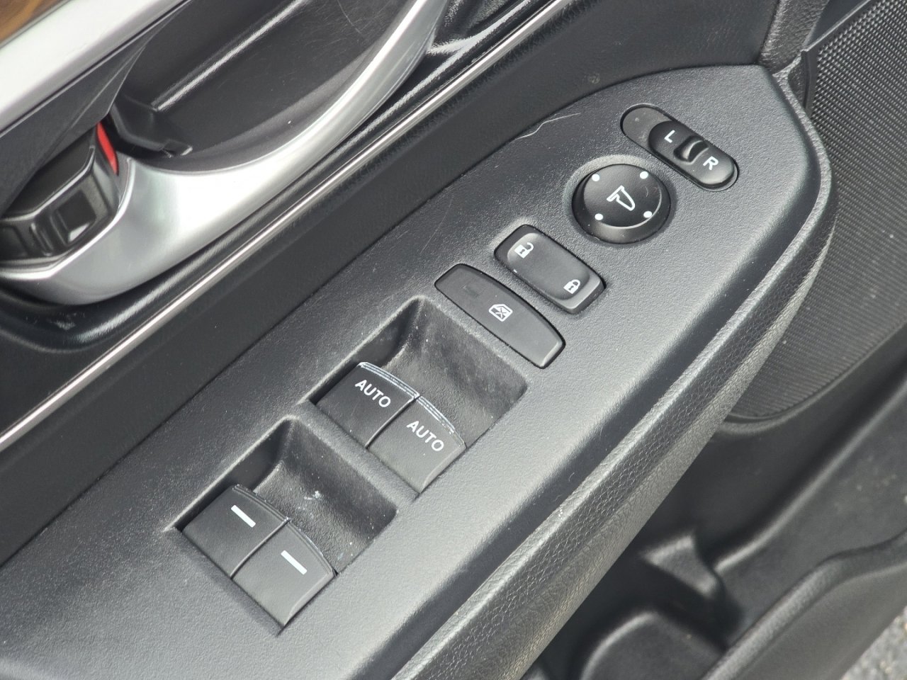 Used 2020 Honda CR-V EX-L image 26