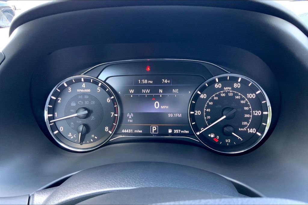 Used 2024 INFINITI QX80 Luxe image 10