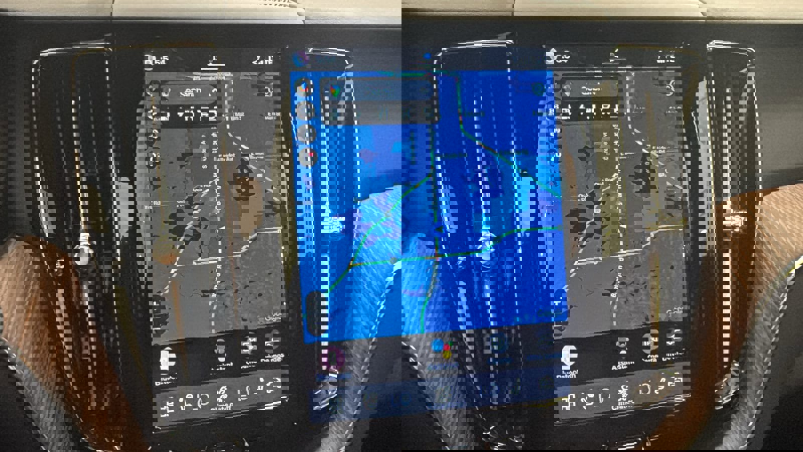 Used 2022 Volvo XC60 T8 Inscription Expression w/ Advanced Package image 16