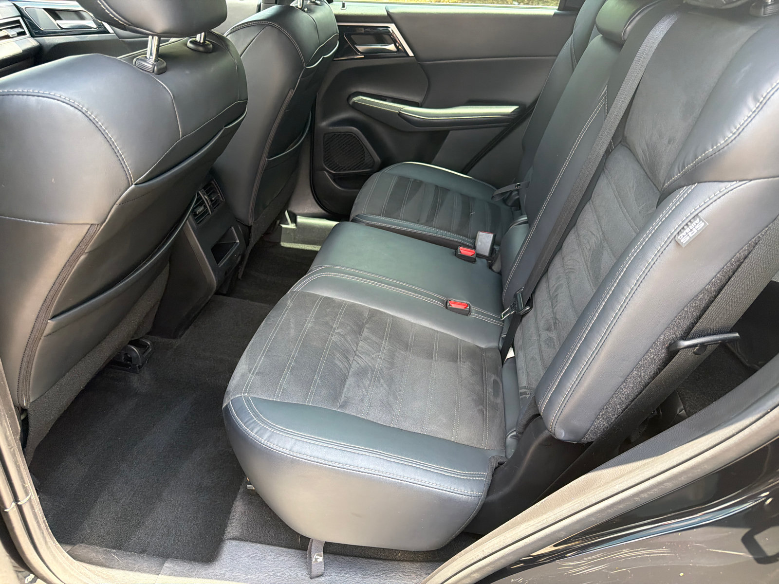 Used 2022 Mitsubishi Outlander SE FWD image 22