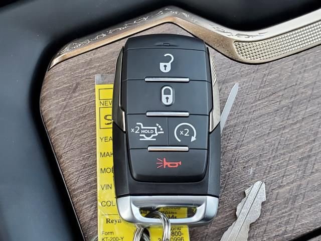 Used 2025 RAM 3500 Longhorn image 22