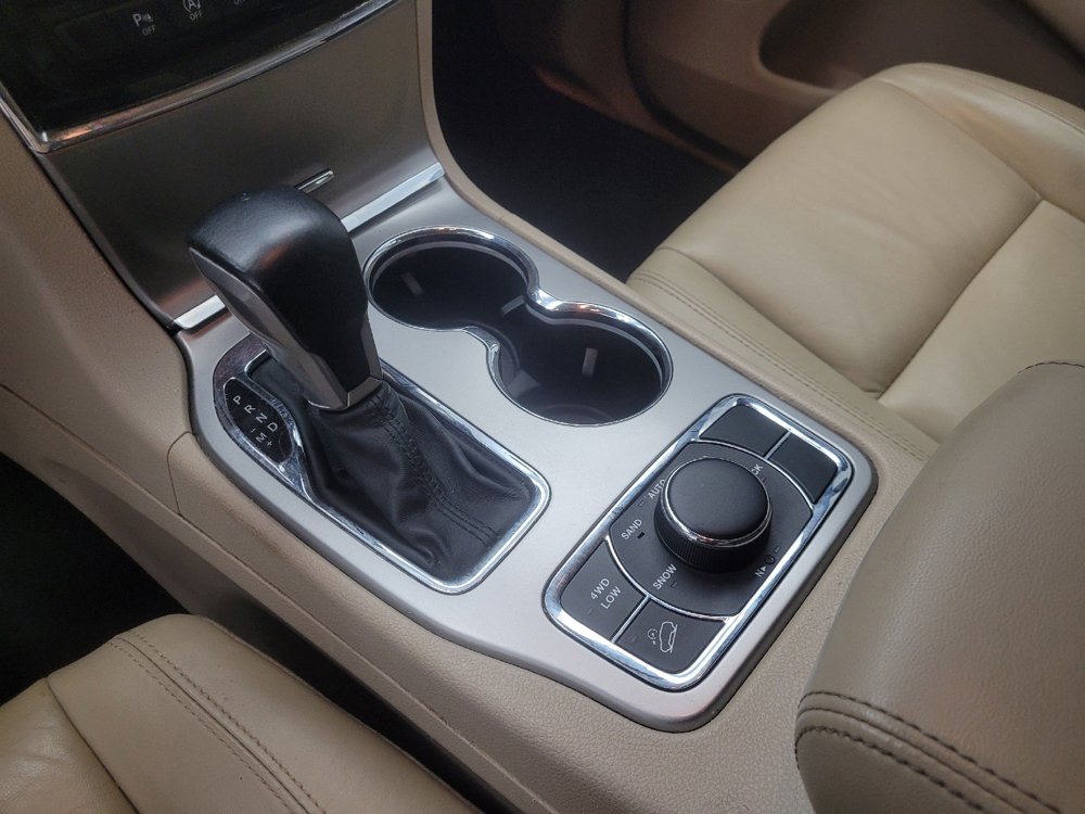 Used 2019 Jeep Grand Cherokee Limited AWD/4WD image 26