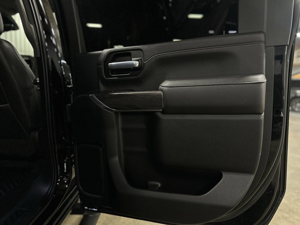 Used 2021 Chevrolet Silverado 2500 LTZ w/ LTZ Plus Package image 40