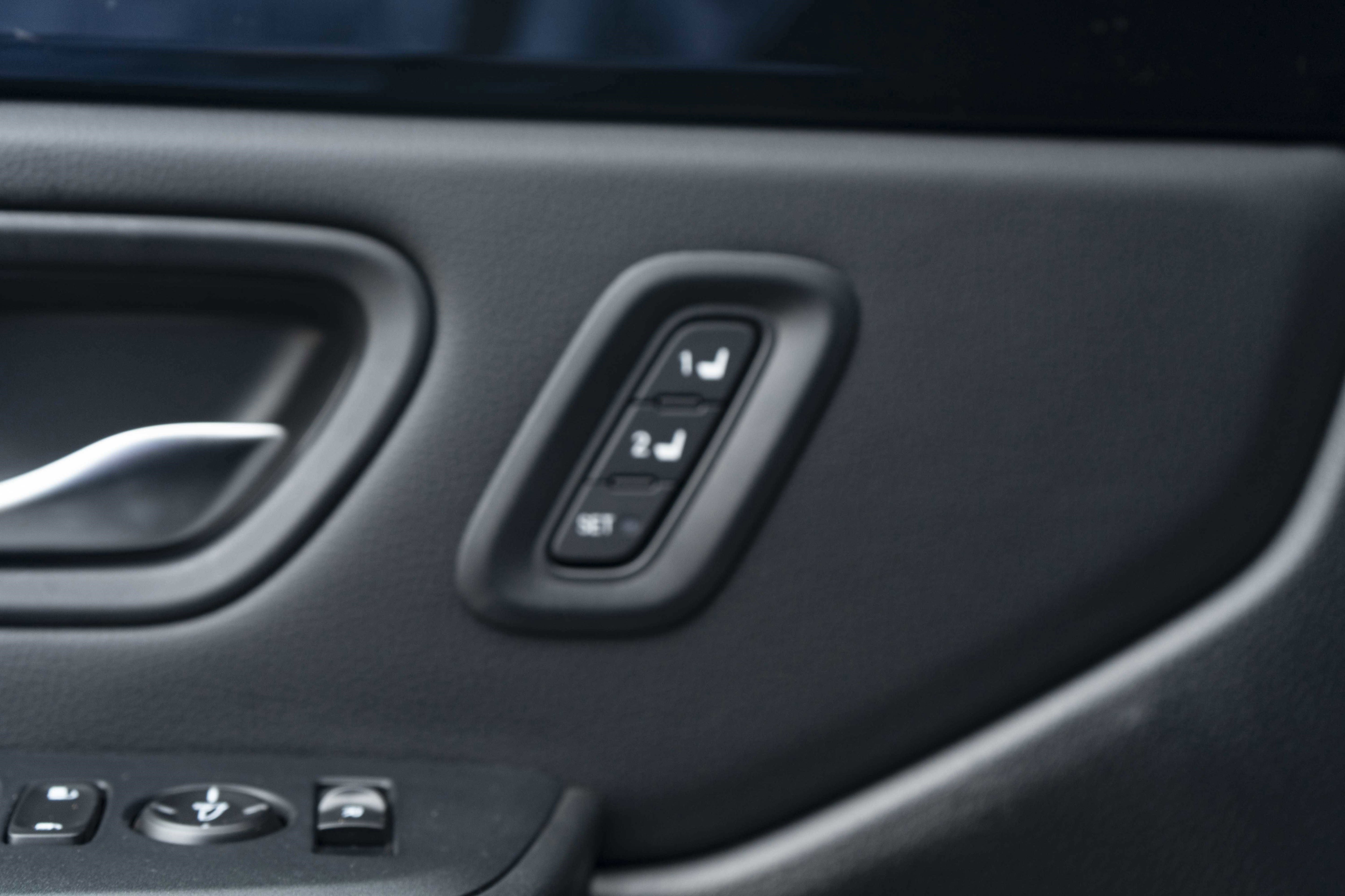 Used 2025 Honda Pilot EX-L image 39