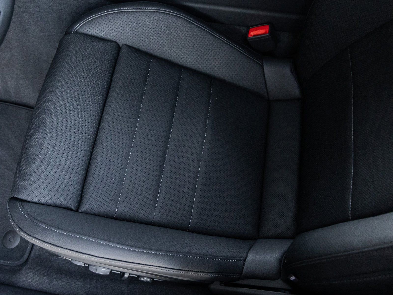 New 2026 Porsche Panamera 4 AWD/4WD image 26