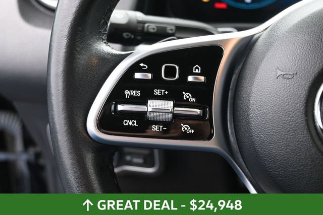 Used 2023 Mercedes-Benz GLB 250 4MATIC image 32