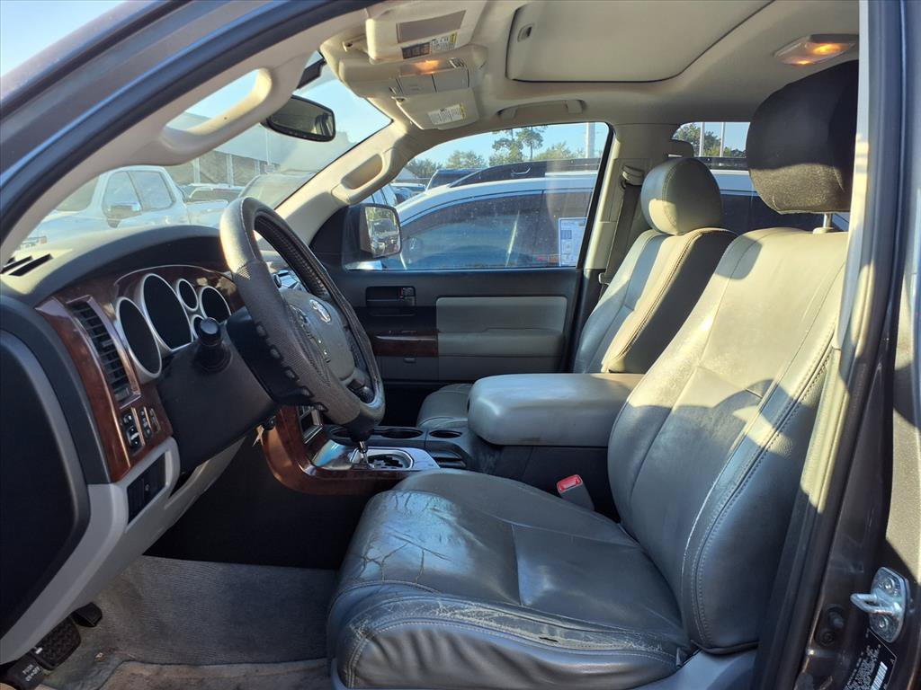 Used 2011 Toyota Sequoia SR5 RWD image 7