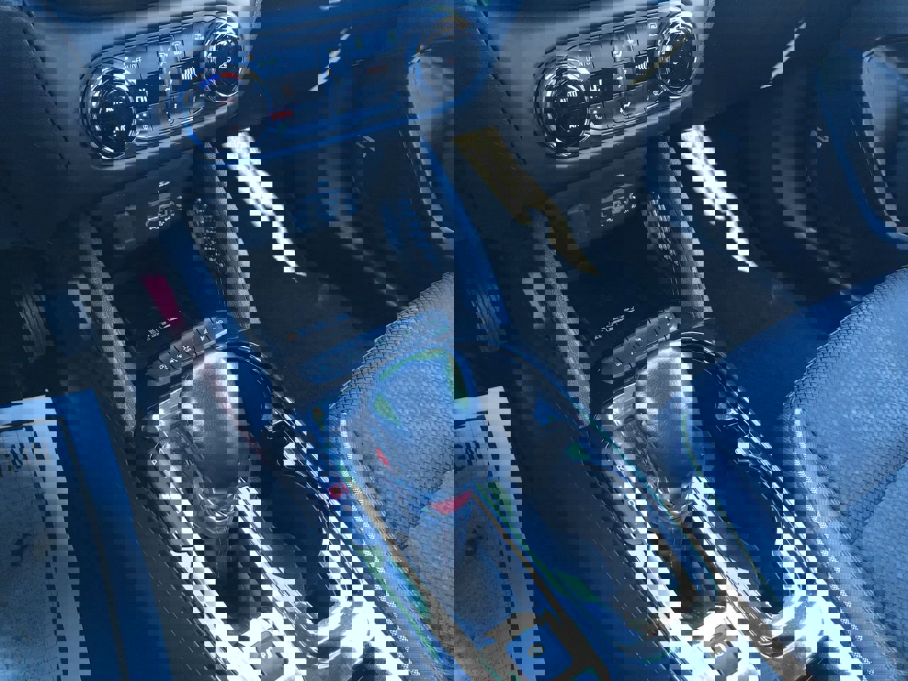 Used 2021 Chevrolet TrailBlazer RS w/ Sun and Liftgate Package image 19