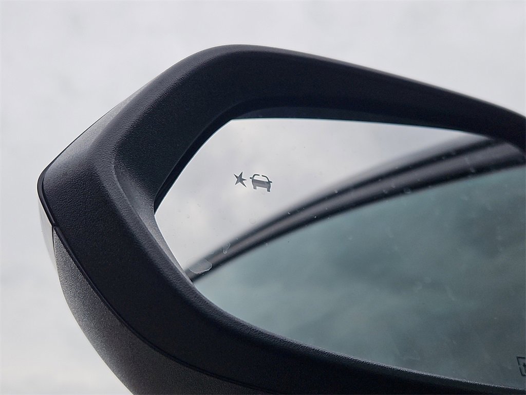 New 2026 Chevrolet Equinox EV LT image 14