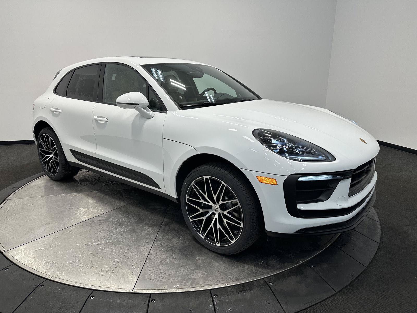 New 2026 Porsche Macan AWD/4WD image 9