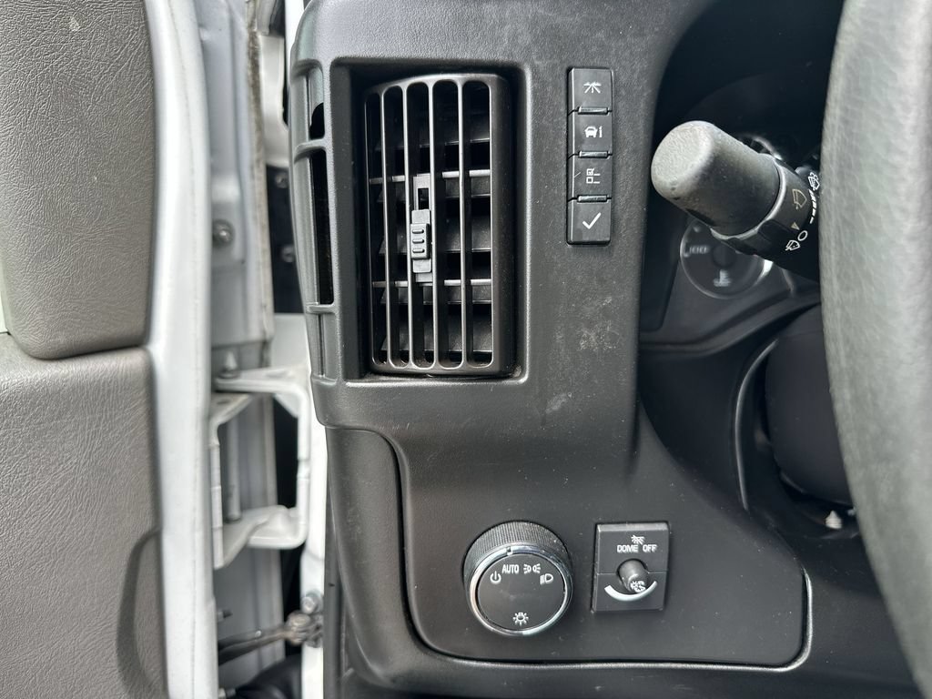 Used 2021 GMC Savana 2500 RWD image 17